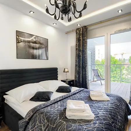 About Art - Sikorskiego Appartement *